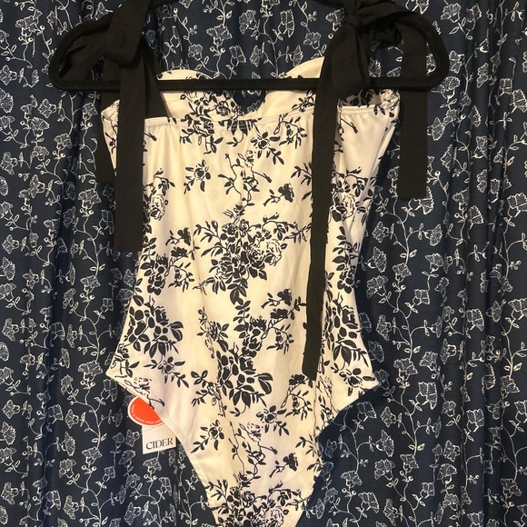 Two Cider Bodysuits NWT - Picture 2 of 4